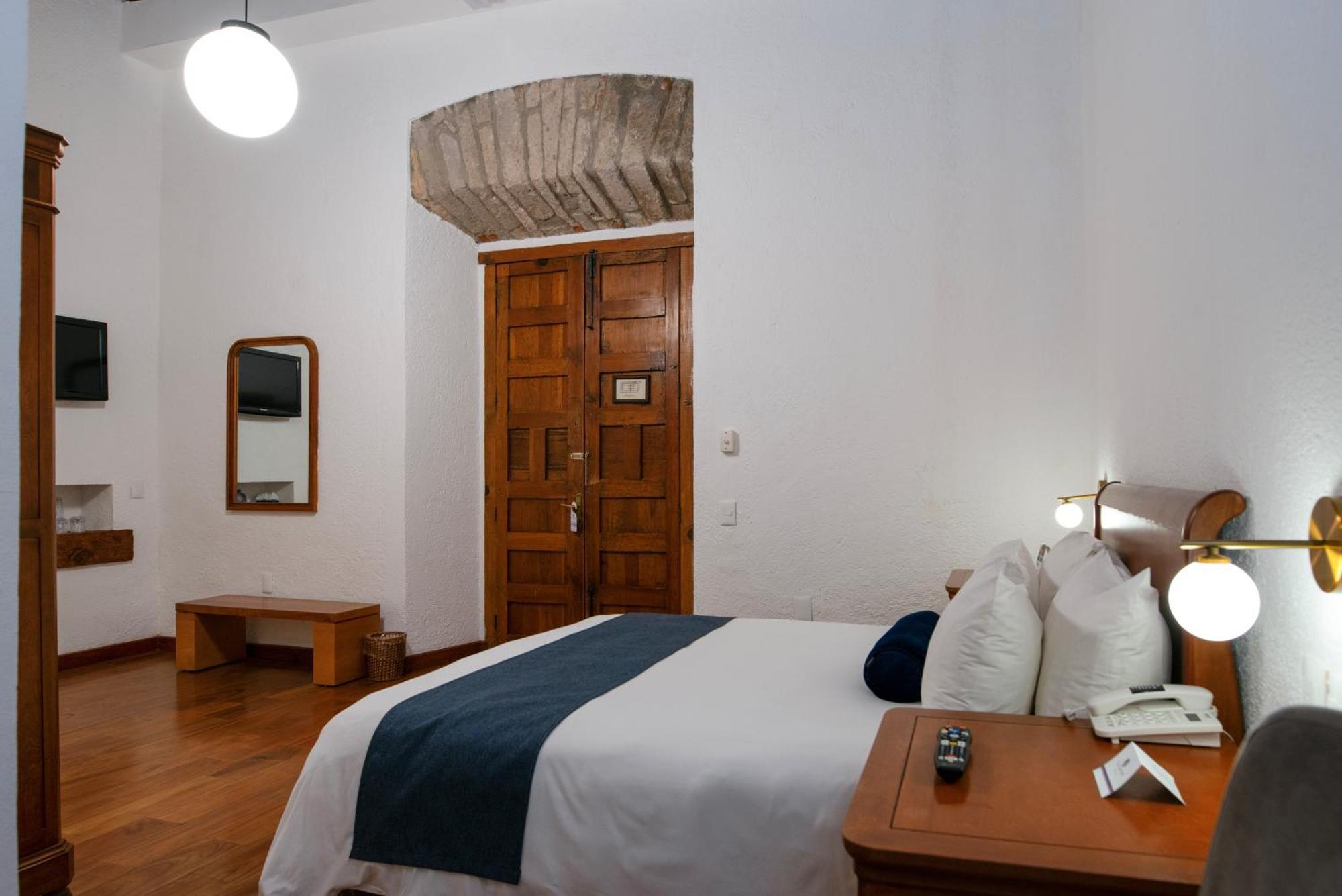 Hotel Los Juaninos モレリア エクステリア 写真