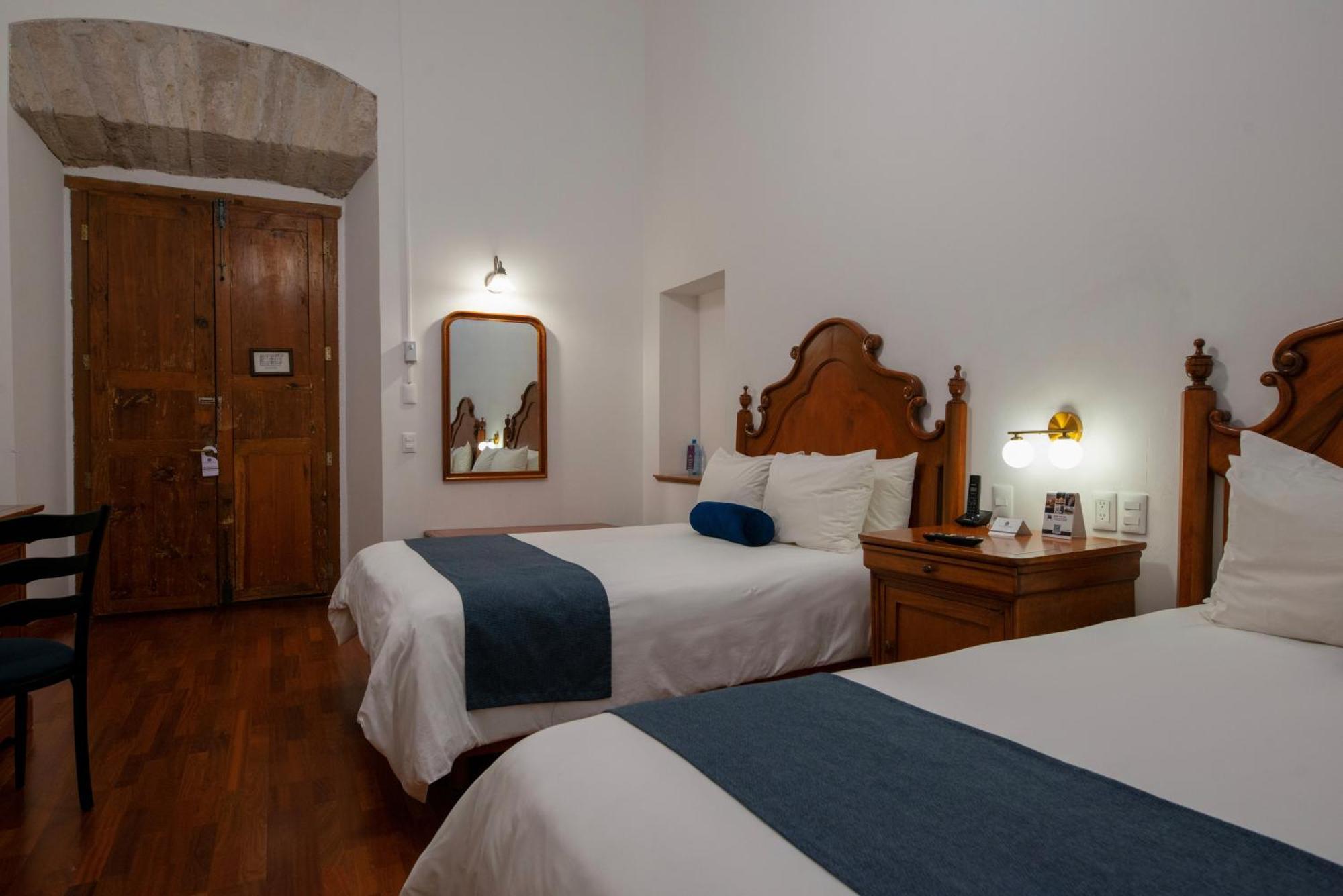Hotel Los Juaninos モレリア エクステリア 写真