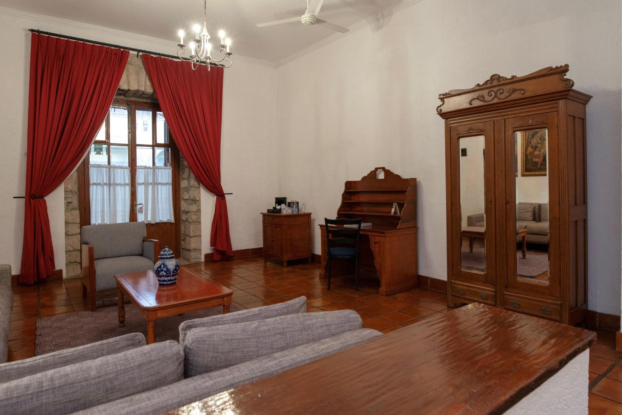 Hotel Los Juaninos モレリア エクステリア 写真